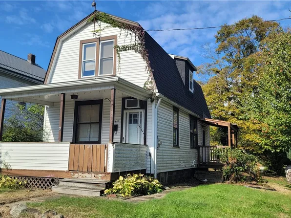 1447 5th St, Natrona Heights, PA 15065
