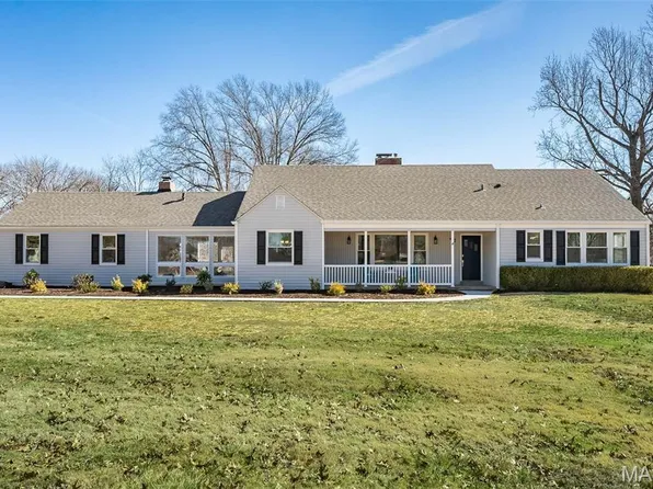 97 Hutchinson Rd, Ballwin, MO 63011