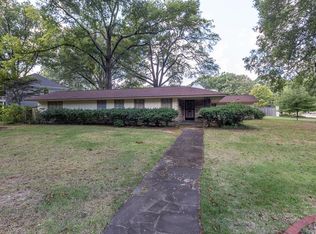 319 Saint Nick Dr, Memphis, TN 38117