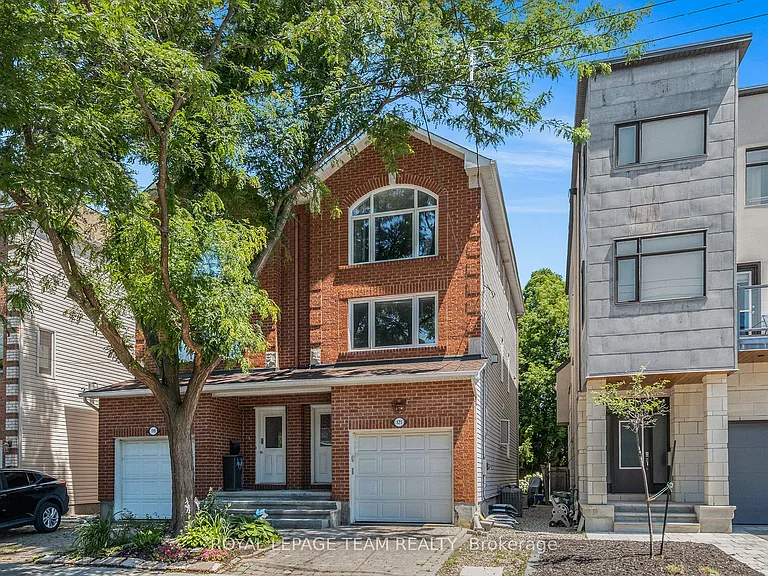 121 Drummond St — Photo 1