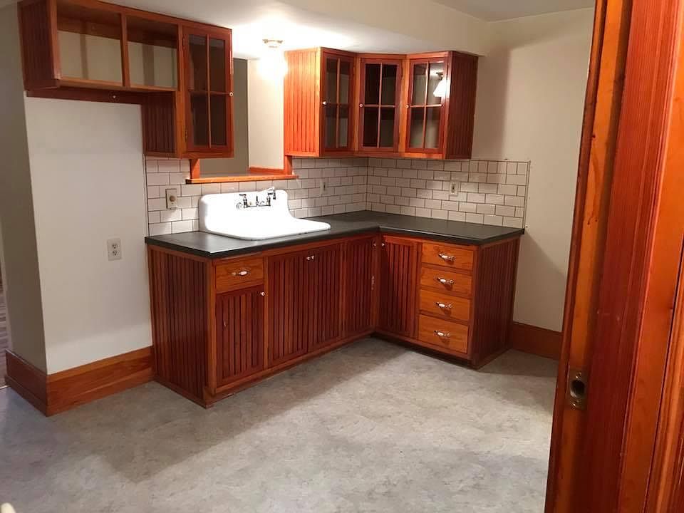 Kitchen with farmsink and new tile work