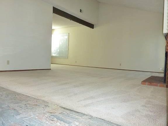4th image of 2310 Regina Ct
