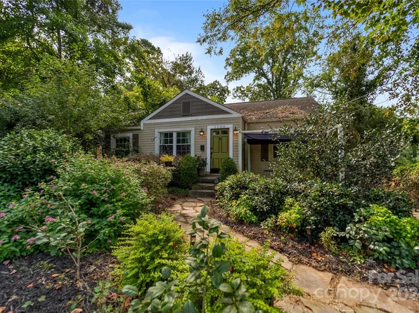 1106 Brookhurst Dr, Charlotte, NC 28205