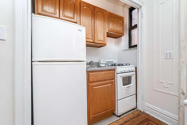 Rented by Modern Spaces | media 12