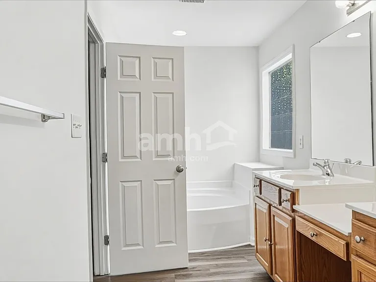 6025 Brambleberry Way — Photo 12