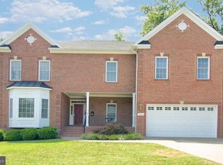 3014 Fairmont St, Falls Church, VA 22042