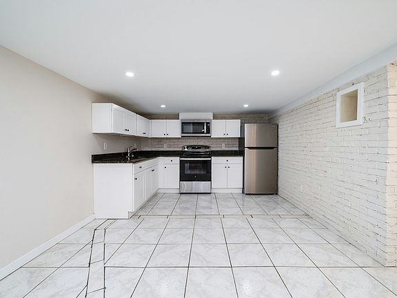 2nd image of 57 S 6th St #8