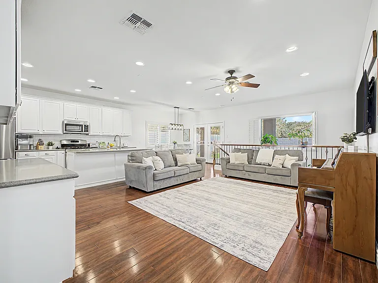 4203 E Los Altos Rd — Photo 10