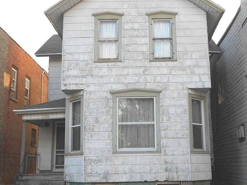 1st image of 123 S Lake St