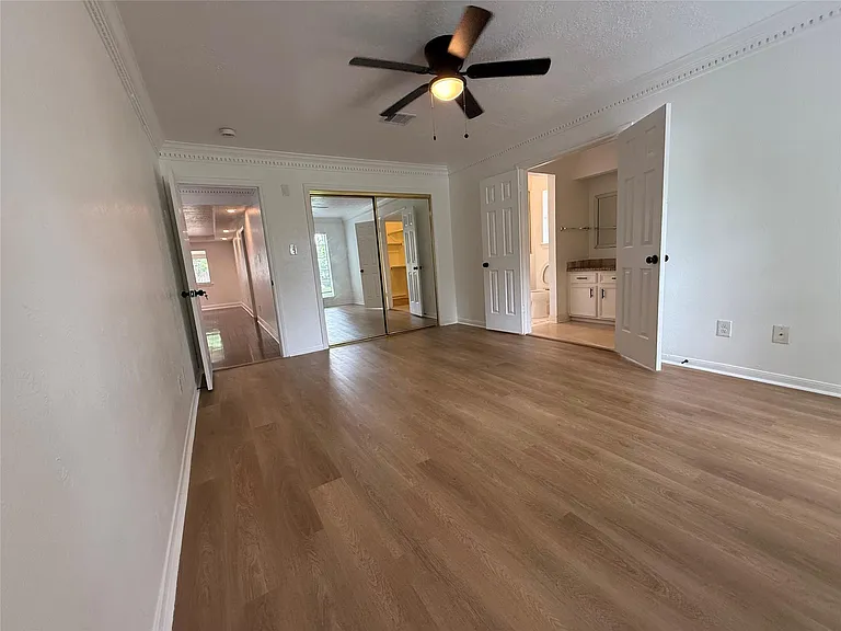 2075 Little Cedar Dr — Photo 17