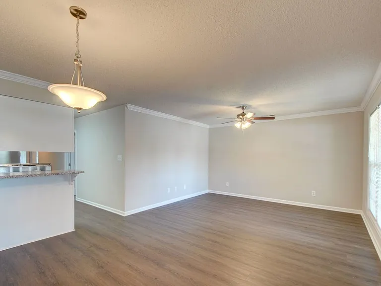 128 Railroad Ridge Rd — Photo 4