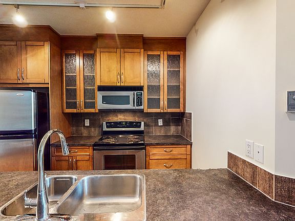 2nd image of 328 21st Ave SW #508