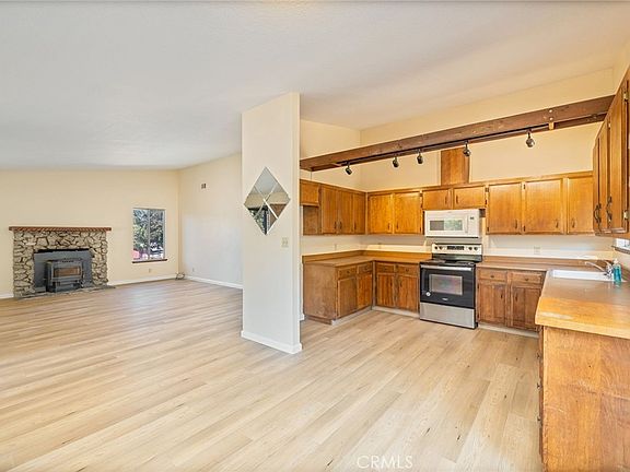 5th image of 49832 Pierce Dr