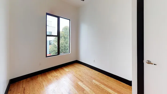 Rented by Nooklyn NYC LLC | media 12