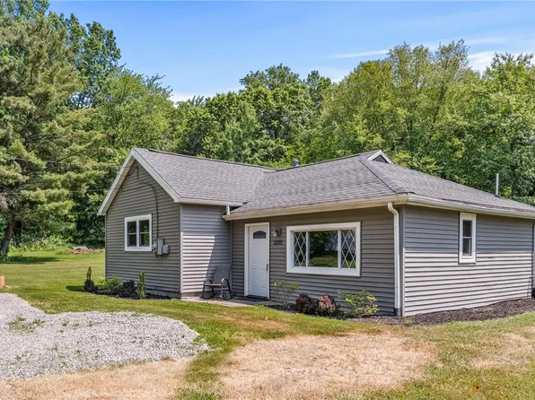 2375 S Keel Ridge Rd, Hermitage, PA 16148