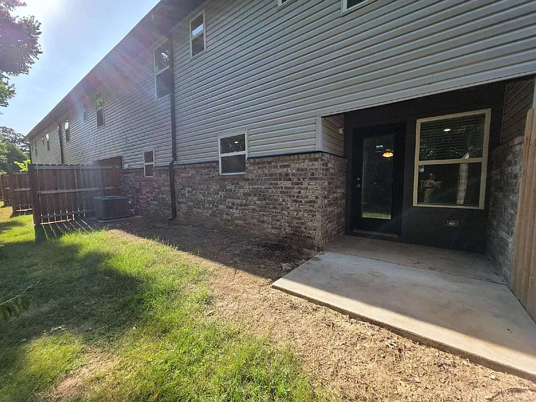 911 N Rupple Rd #102 — Photo 19
