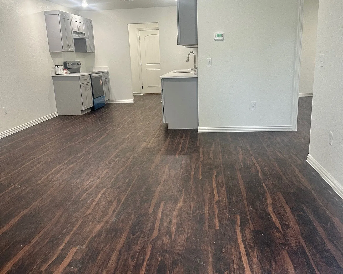 2 bed, 2.0 bath, 1025 sqft, $1,200 — Photo 2