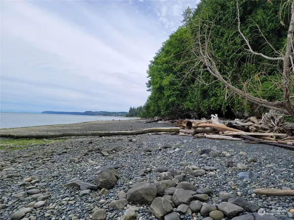 823 SE Camano Drive, Camano Island, WA 98282
