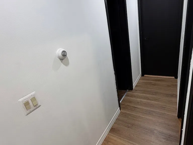 220 Emmett Ave — Photo 13