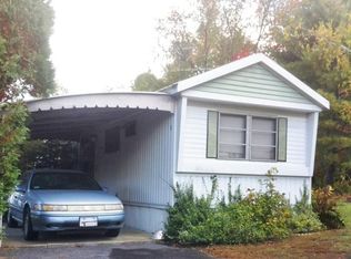 1 Birchwood Ln, Brimfield, MA 01010