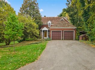 236 Lockwood Rd, Syracuse, NY 13214