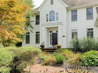 7927 Tartan Fields Dr, Dublin, OH 43017
