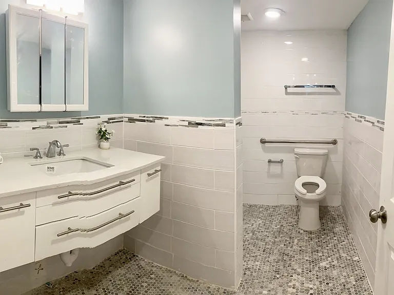 205 8th St #G1 — Photo 12