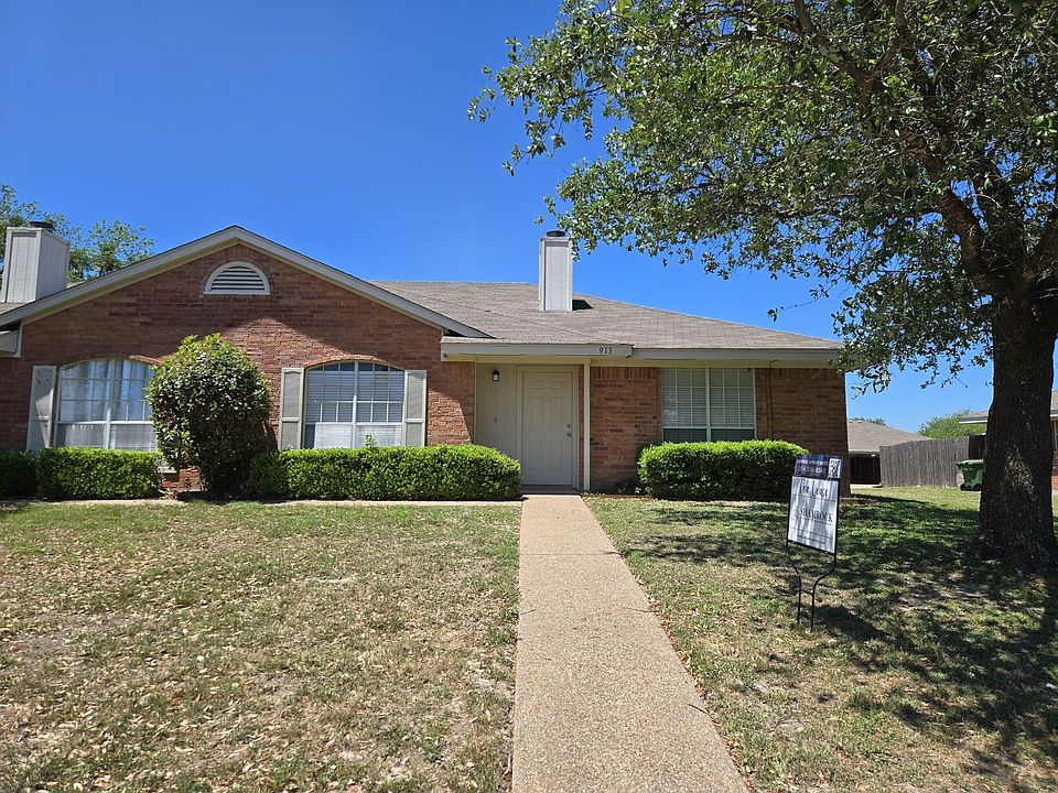 1st image of 913 Vanessa Dr