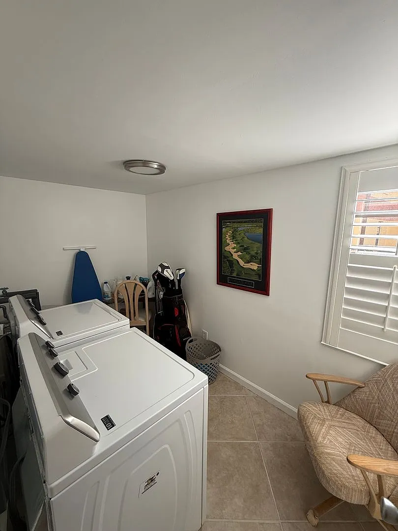 1 Bed 1 Bath Furnished Unit In Whiskey Creek — Photo 4