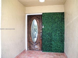 Kendale Woods North Condo, Miami, FL 33183