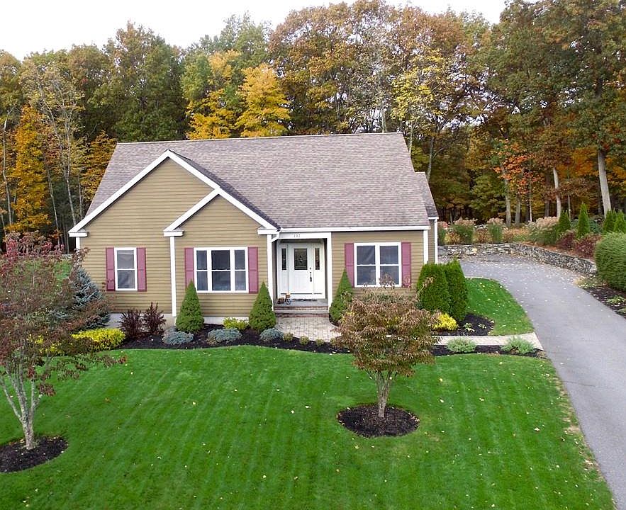 1st image of 132 Mary Catherine Dr