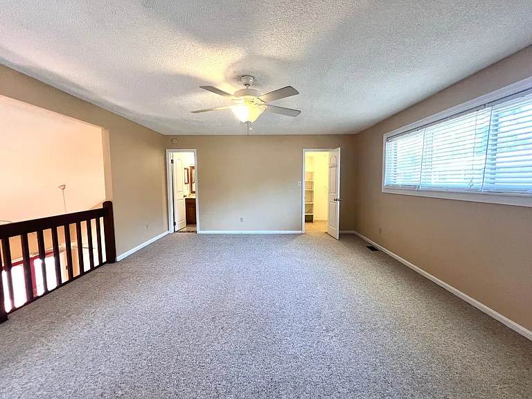 2475 Sunburst Pl — Photo 37