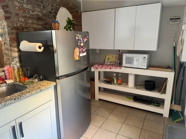 916 S Decker Ave, Baltimore, MD 21224