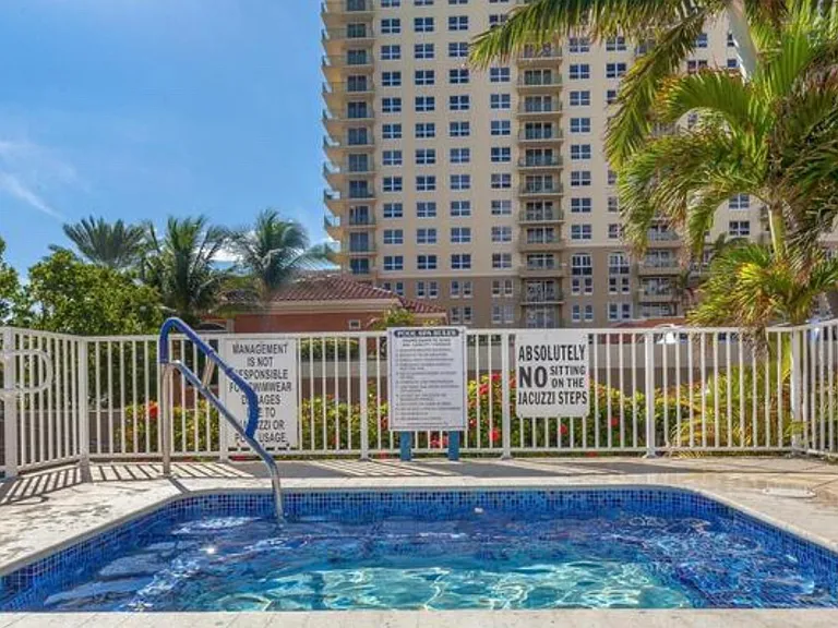 2030 S Ocean Dr #1017 — Photo 37