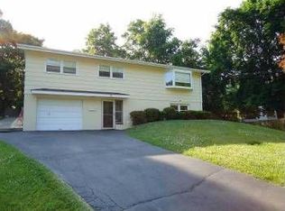 21 Kings Ln, Montrose, NY 10548