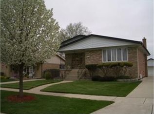 5224 W 105th Pl, Oak Lawn, IL 60453
