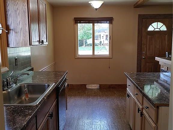 2nd image of 389 Walnut Dr