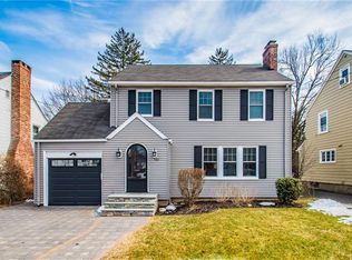 160 Griswold Dr, West Hartford, CT 06119