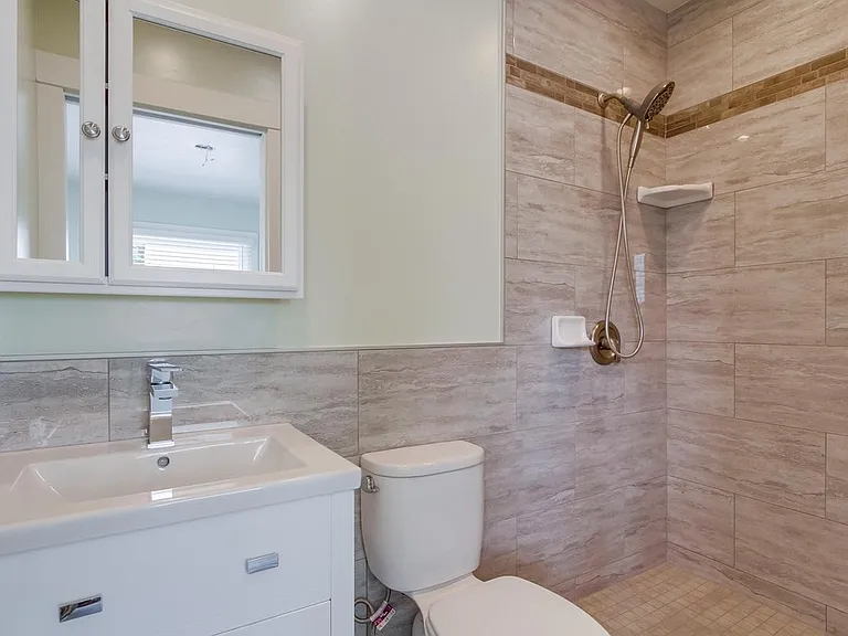 2944 Kalmia St — Photo 12