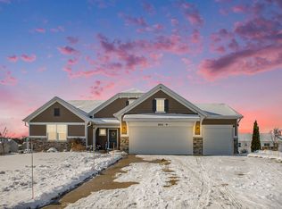 8503 Snowy Plover Rd SE, Caledonia, MI 49316