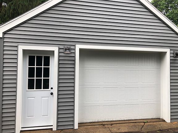 New siding,roof, garage door