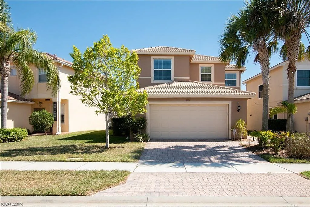 5 bed, 3.0 bath, 2679 sqft, $3,300 — Photo 2