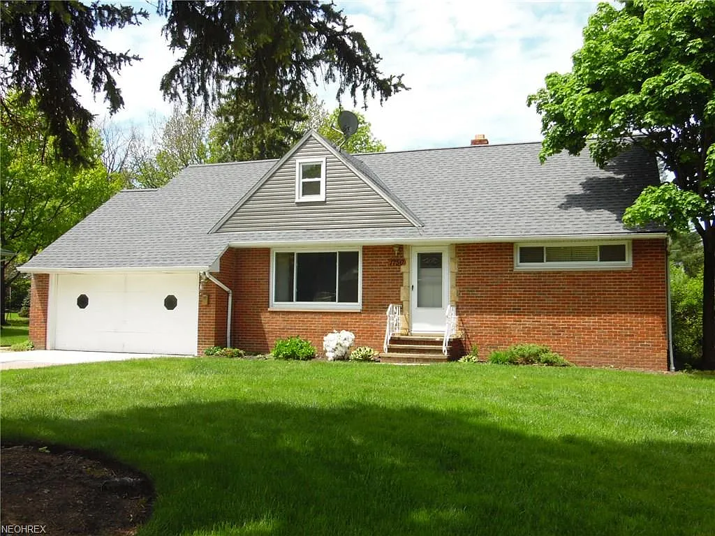 1750 Skyline Dr photo 1