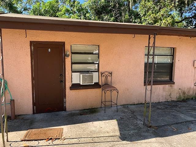 1st image of 2514 E Jefferson St APT 8