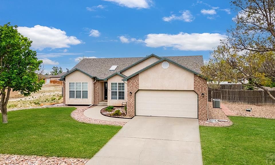 1st image of 106 S Golfwood Dr W