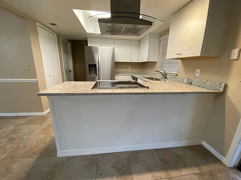 1078 E Gaucho Cir — Photo 10