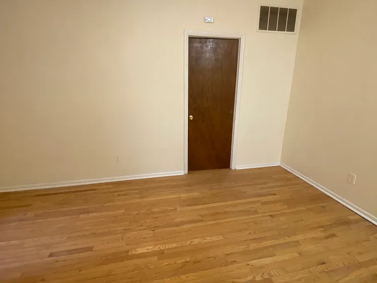 201 S 12th St #2C — Photo 13