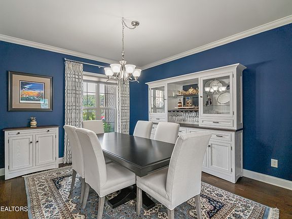 5th image of 2735 Tallgrass Ln
