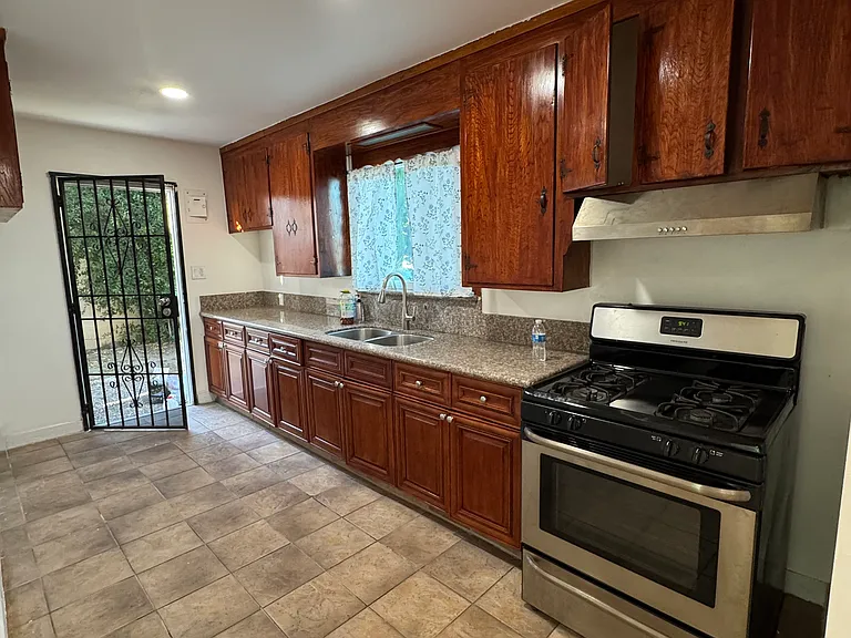 1861 Broadland Ave — Photo 2