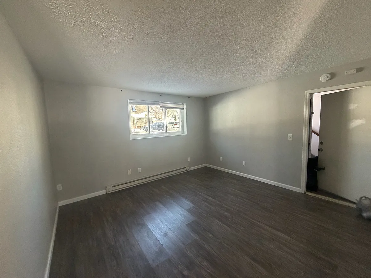 Building Photo - 1407 Bridge Ave #2